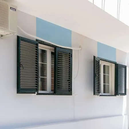 Modern In Sarande Albania Lukovë