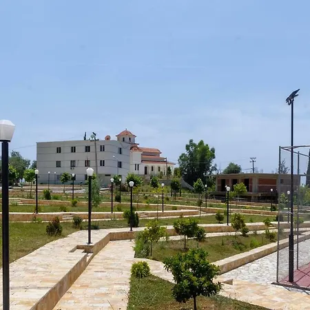 Modern In Sarande Albania * Lukovë